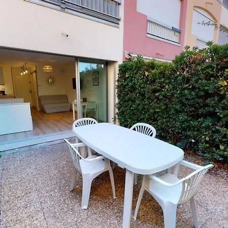 Magnifique Rez De Jardin 4 Couchages * Agde